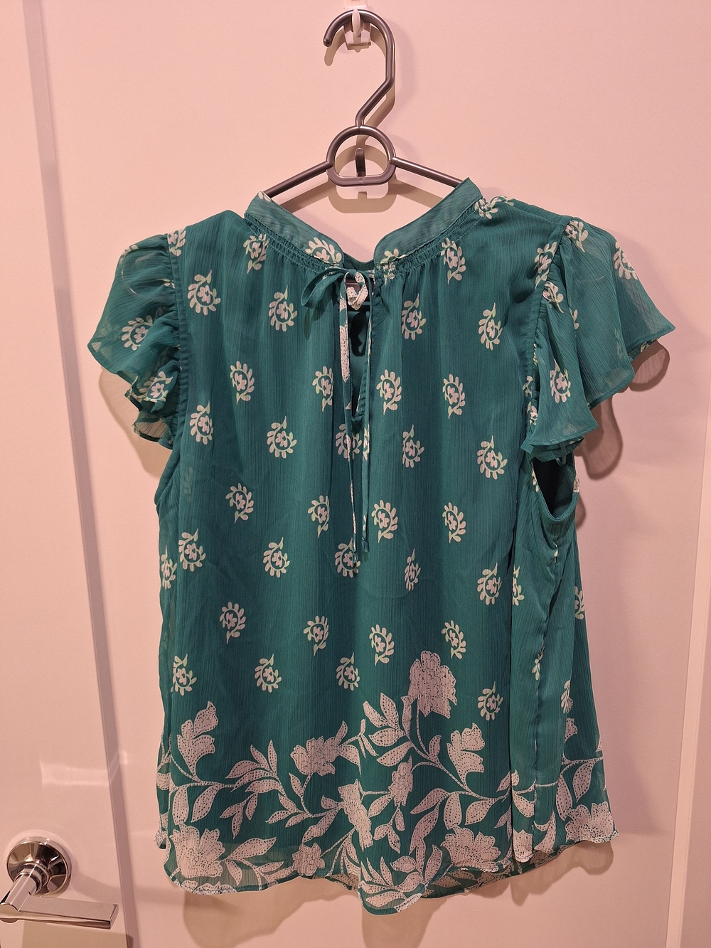 Lauren Conrad Teal Floral Flutter-Sleeve Blouse